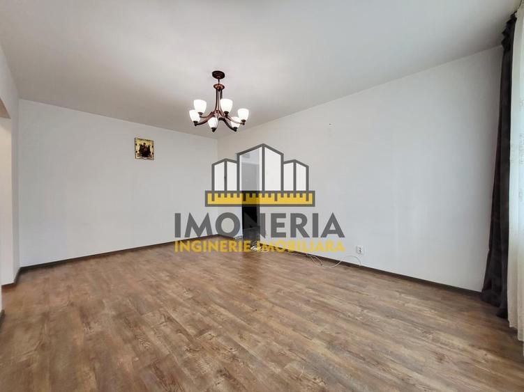 Apartament cu 3 camere semidecomandat, mobilat în Colentina