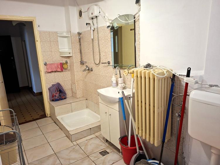 Apartament cu 2 camere decomandat în Cotroceni