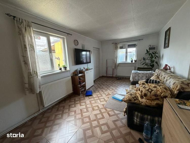 Casă cu 2 camere în Central