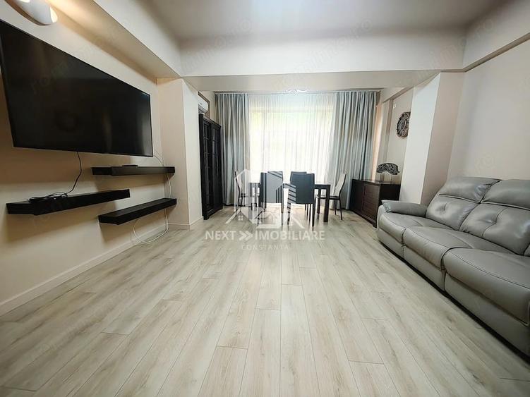 Apartament cu 4 camere decomandat în Central