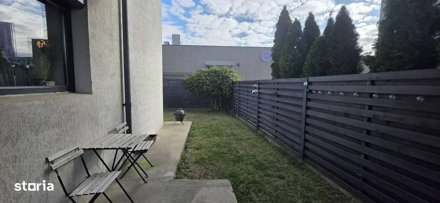 Apartament cu 2 camere decomandat în Odăile