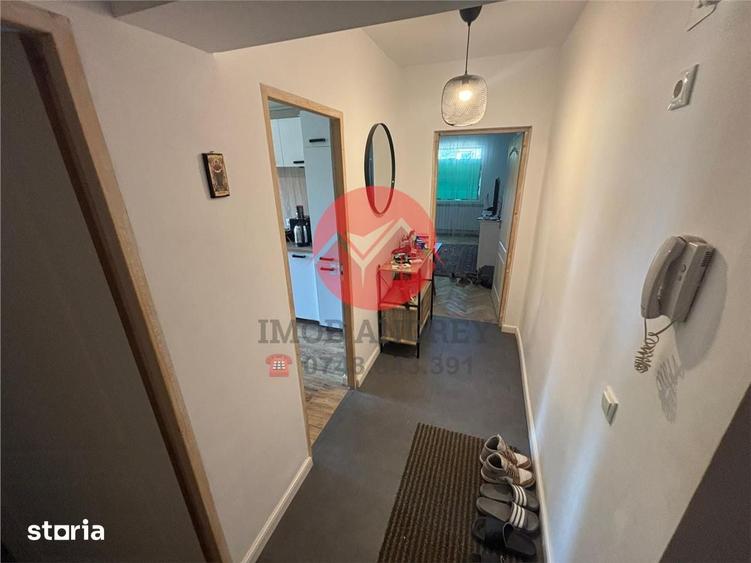 Apartament cu 3 camere decomandat în Faleză