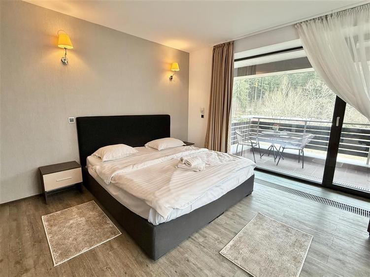 Apartament cu 3 camere decomandat, mobilat în Poiana Brașov