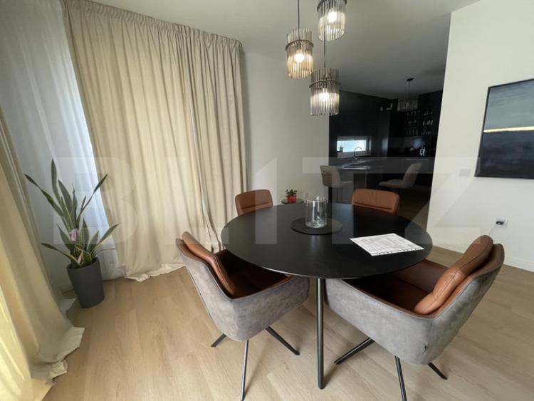 Casă cu 5 camere cu Teren 500 Mp în Central