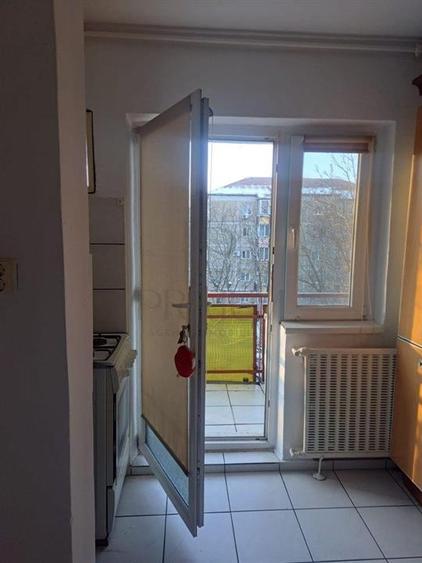 Apartament cu 2 camere decomandat, mobilat în Lipovei