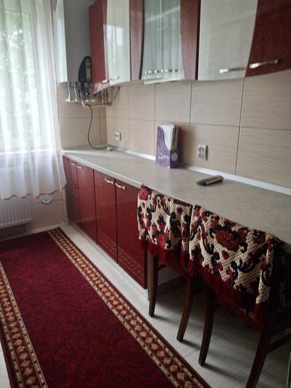 Apartament cu 3 camere decomandat în Independenței