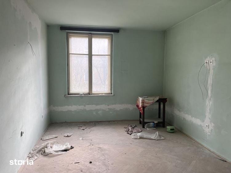Apartament cu 2 camere decomandat în Petros