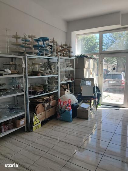Spațiu comercial, de 180 mp, în Iosia