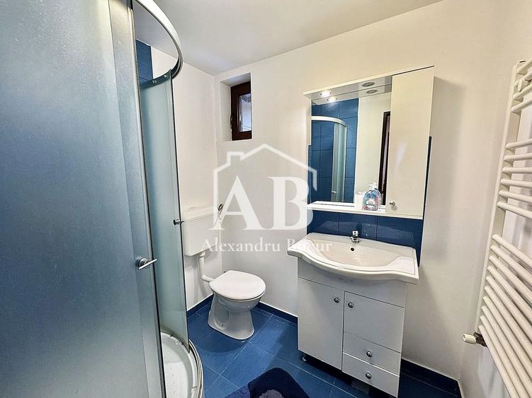 Apartament cu 3 camere semidecomandat, mobilat în Chiajna
