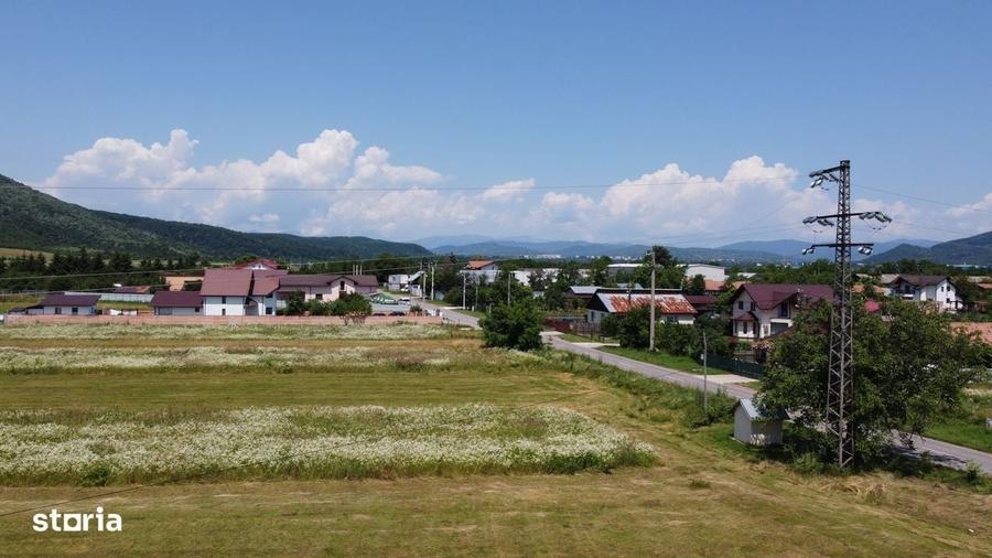 Teren de 5000 mp, în Cocorăștii Caplii