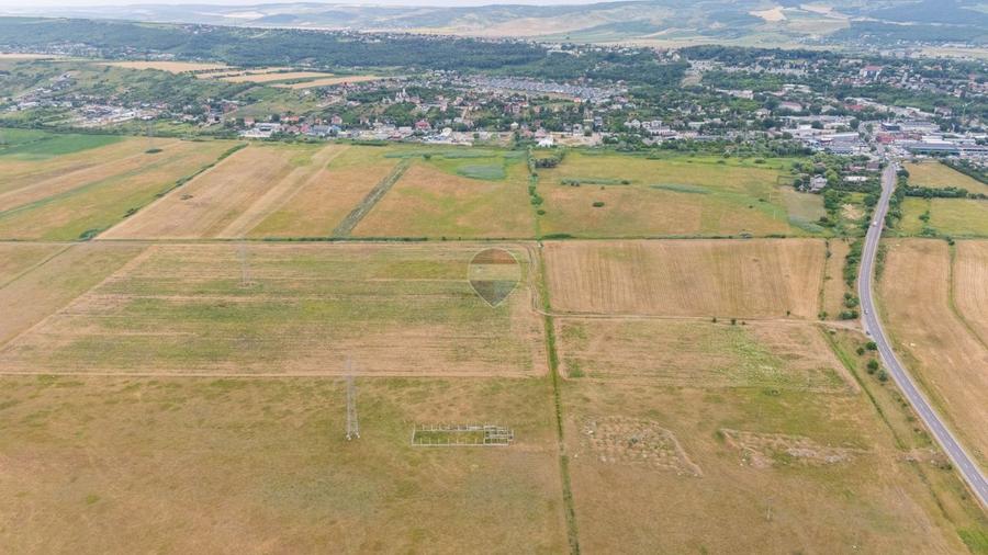 Teren agricol extravilan de 13008 mp, în Periferie