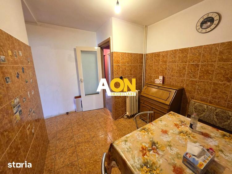 Apartament cu 3 camere decomandat, mobilat în Ultracentral