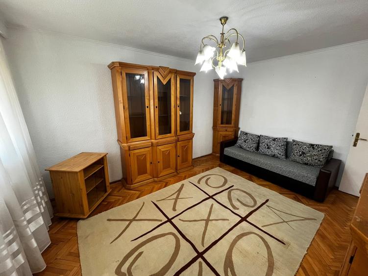 Apartament cu 2 camere decomandat în Drumul Taberei