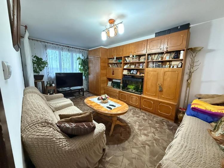Apartament cu 3 camere, 68 mp, decomandat - Olimpia-Stadion - 1