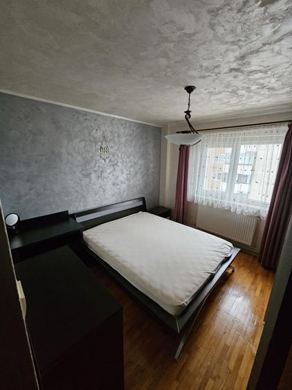 Apartament cu 3 camere decomandat în Popa Șapcă