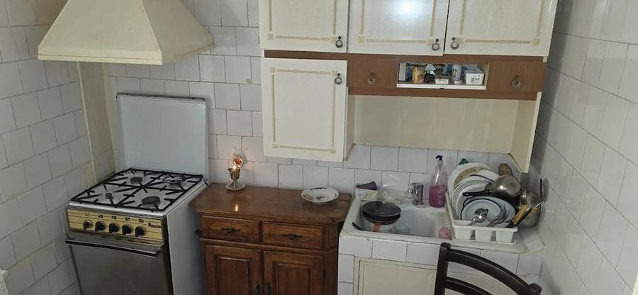 Apartament cu 3 camere decomandat în Rovine
