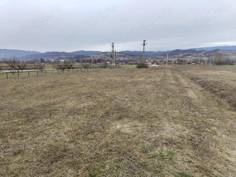 Teren de 3000 mp, în Vața de Jos