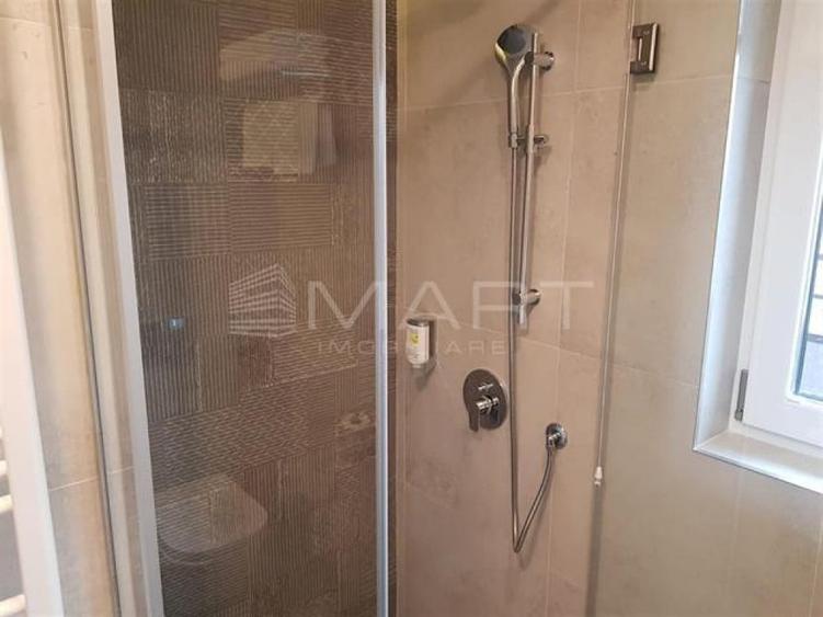 Apartament cu 2 camere decomandat în Central — fotografia 1
