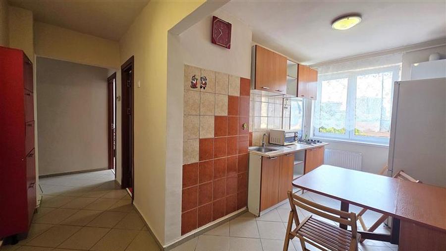 Apartament cu 2 camere decomandat, mobilat în Centrul Civic