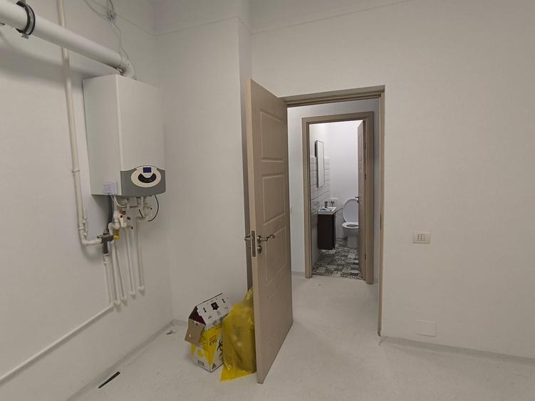 Birou, de 91.930000305176 mp, în Capitol
