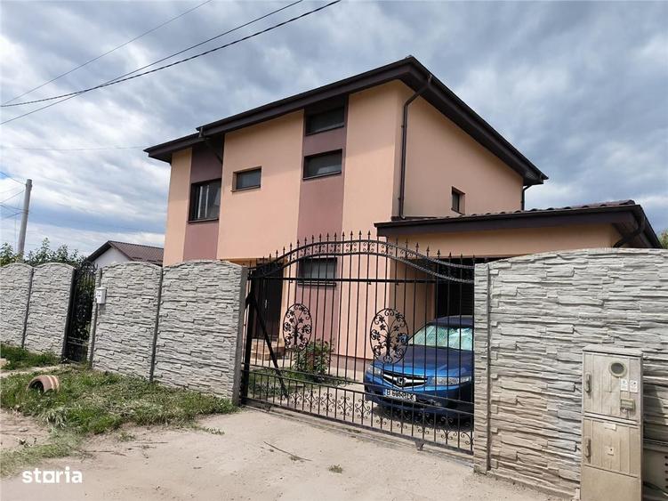 Casă cu 4 camere în Ciorogârla