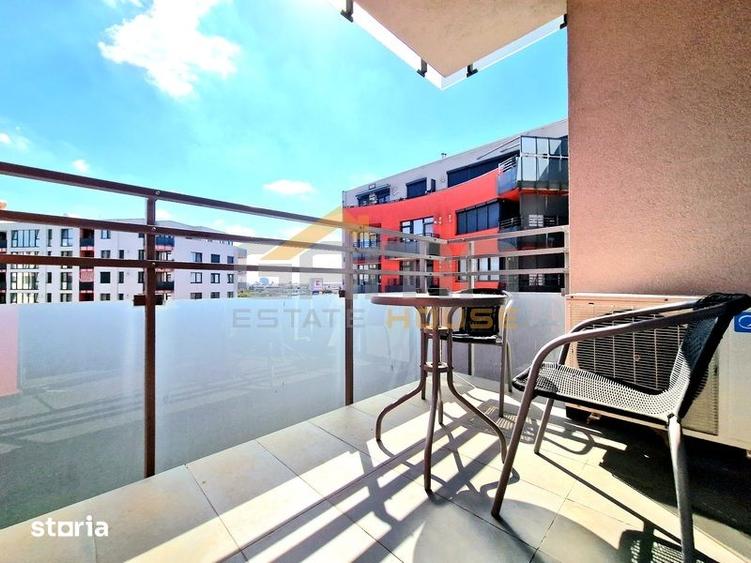 Apartament cu 3 camere în Intim