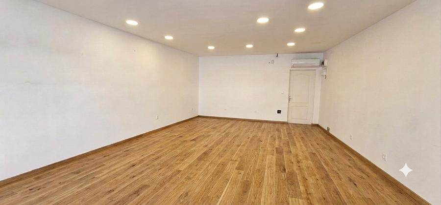Spațiu comercial, de 53 mp, în Central