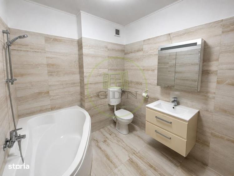 Apartament cu 3 camere decomandat în Jiului