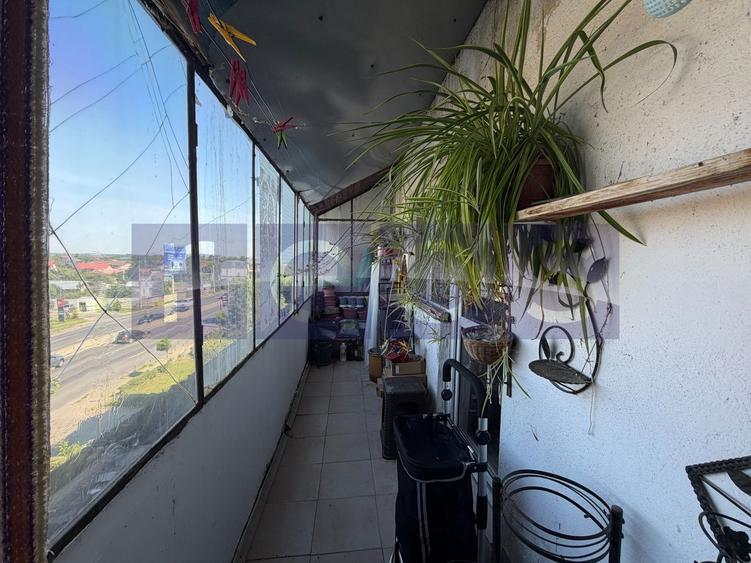Apartament cu 4 camere semidecomandat în Central