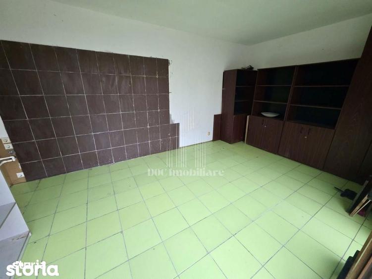 Spațiu comercial, de 65 mp, în Văcăresti