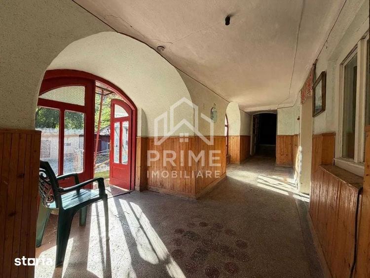 Casă cu 4 camere cu Teren 2000 Mp în Stremț
