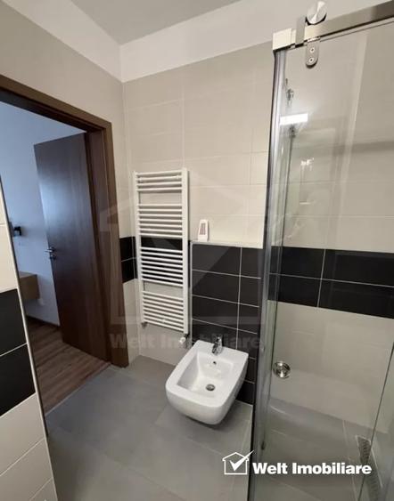 Apartament cu 3 camere decomandat, mobilat în Bună Ziua