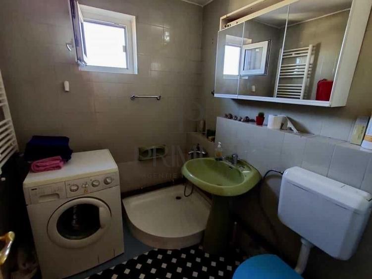 Apartament cu 4 camere decomandat, mobilat în Olimpia-Stadion