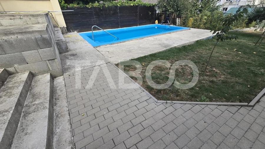 Casă cu 5 camere cu Teren 612 Mp în Central