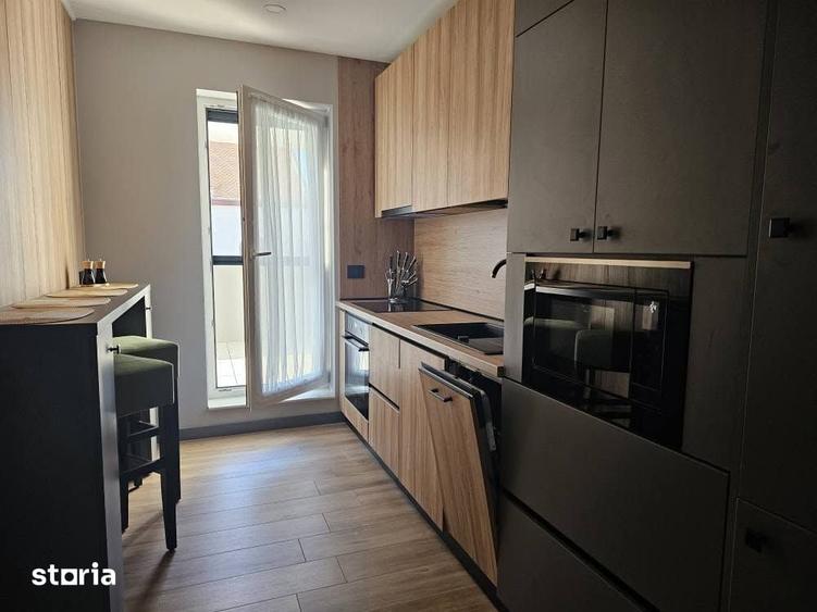 Inchiriem apartament exclusivist cu terasa ?i parcare, ultracentral - 1