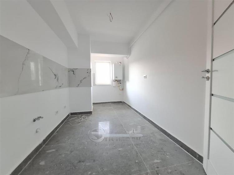 Apartament cu 3 camere decomandat în Galata