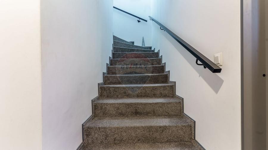 Duplex cu 4 camere cu Teren 123 Mp în Florești