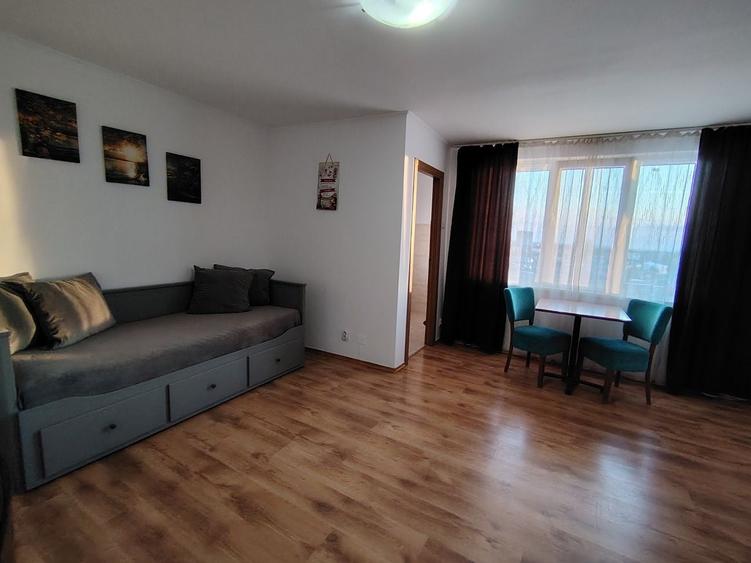 Garsonieră decomandată în Central
