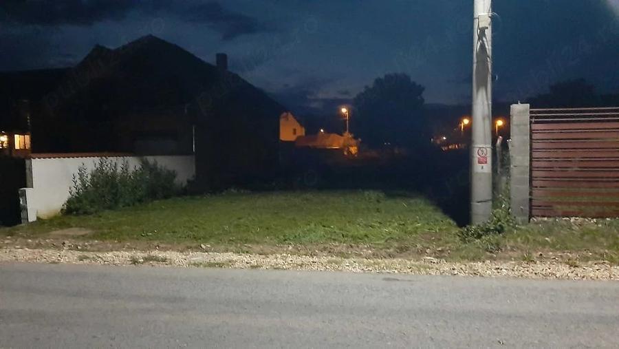 Teren de 606 mp, în Central