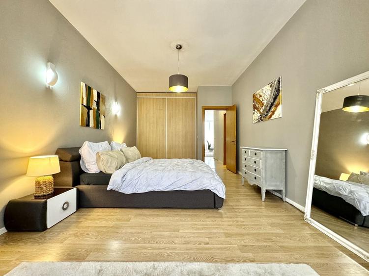 Apartament cu 4 camere decomandat, mobilat în Take Ionescu