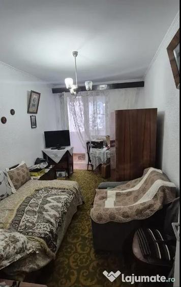 Apartament Cu 2 Camere Decomandate Etaj 1 - Zona Burdujeni - 3
