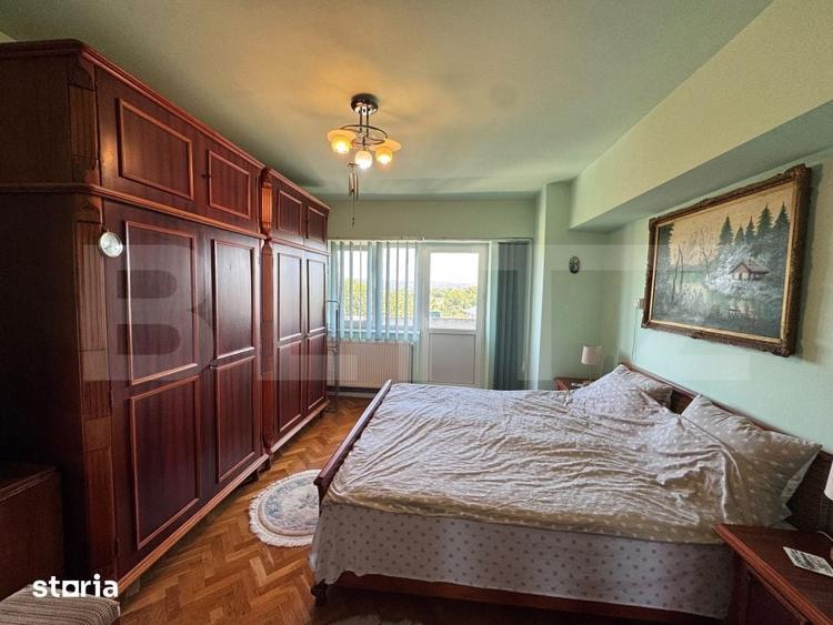 Apartament cu 3 camere decomandat în Micro 11