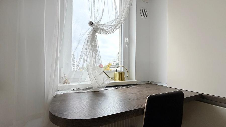 Apartament cu 2 camere decomandat, mobilat în Tractorul