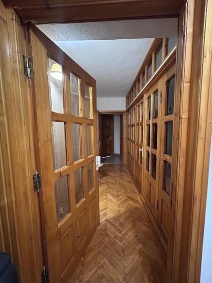 Apartament cu 2 camere decomandat, mobilat în Calea București