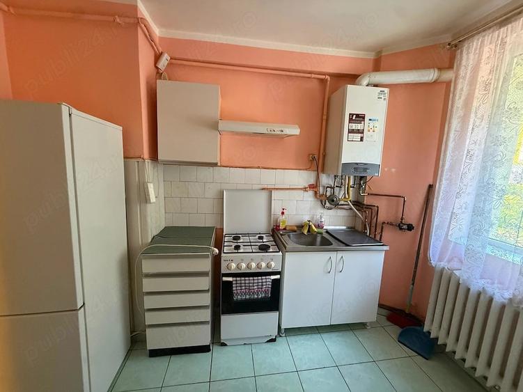 Apartament cu 2 camere decomandat în Exterior Vest