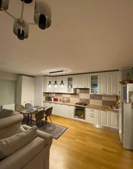 Apartament cu 2 camere semidecomandat, mobilat în Pipera