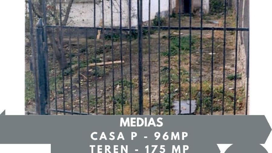 Casă individuală cu 2 camere cu Teren 175 Mp în Mediaș
