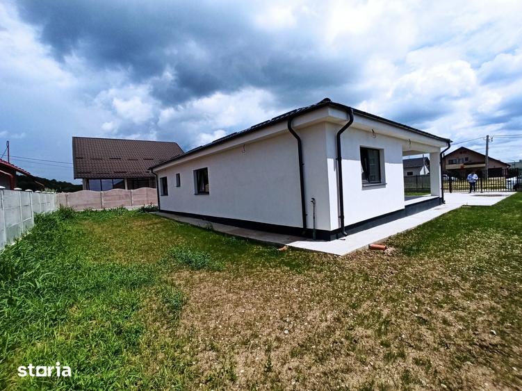 Casă cu 4 camere cu Teren 658 Mp în Ștefănești
