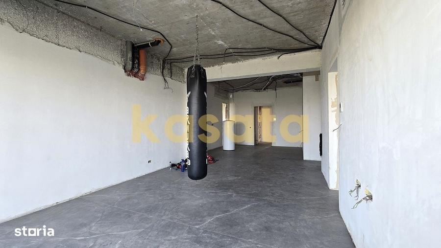 Apartament cu 4 camere în Central