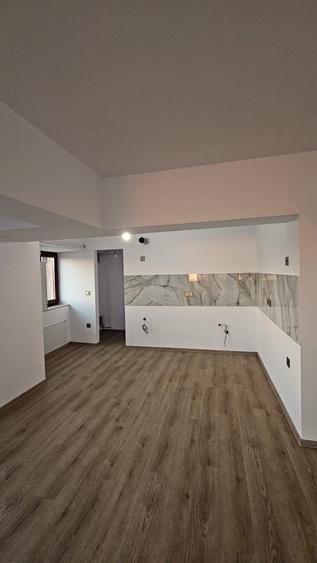 Apartament cu 3 camere decomandat în Ultracentral